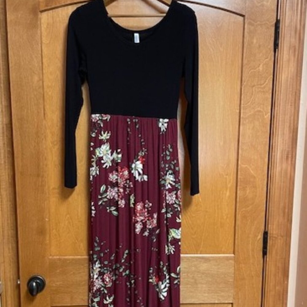 Long Sleeve Black Top Maxi Dress with Burgundy Floral Skirt